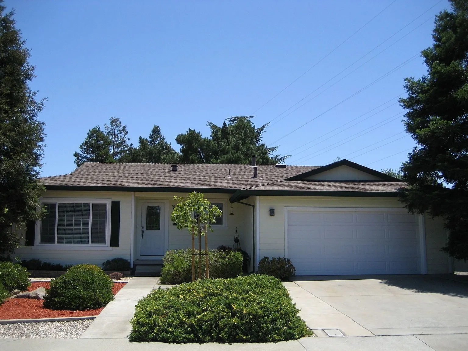 3039 N Francisco Way photo 1