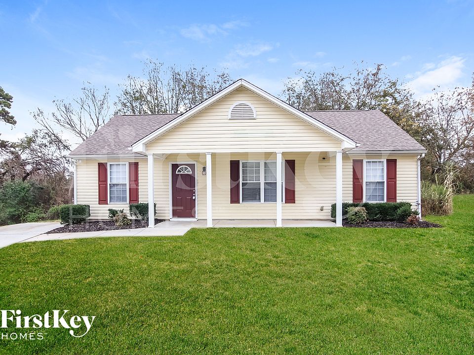 1st image of 4 Franklinwood Dr