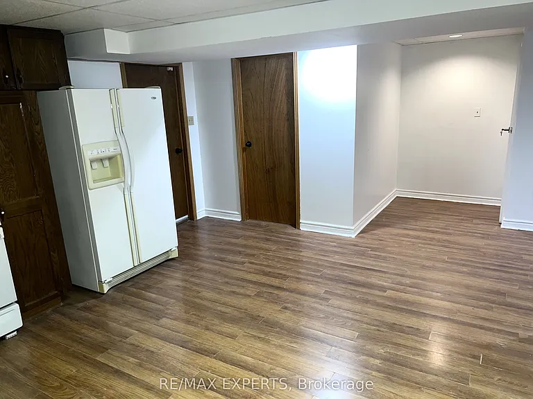121 Jackman Cres — Photo 14