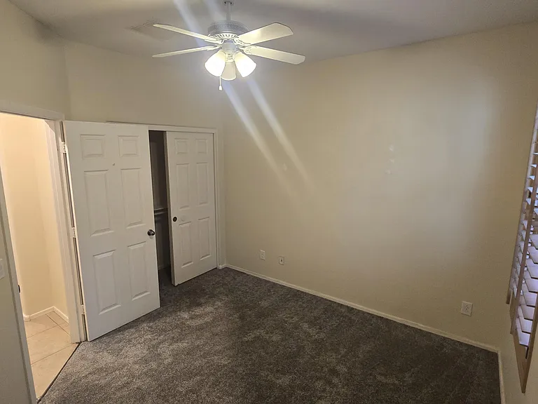 4039 N Park St — Photo 7