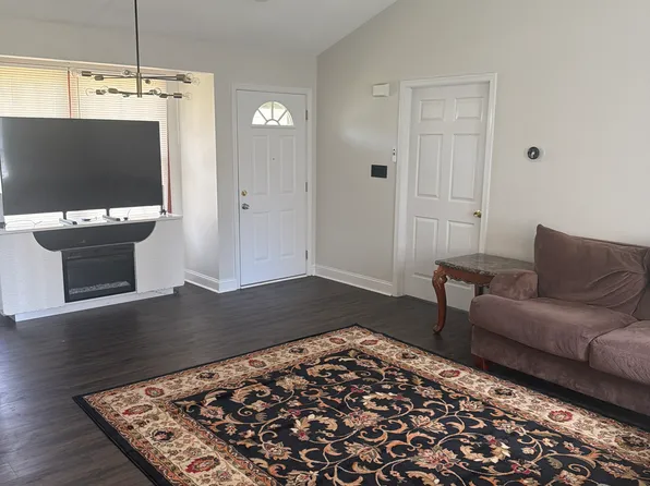 1 Brandywine Way, Sicklerville, NJ 08081