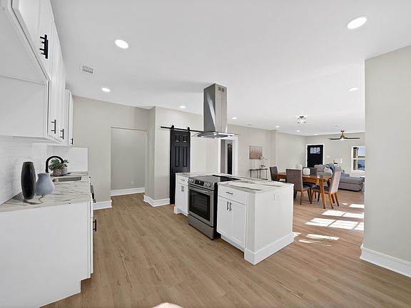 4th image of 2803 Wilkinson Ave