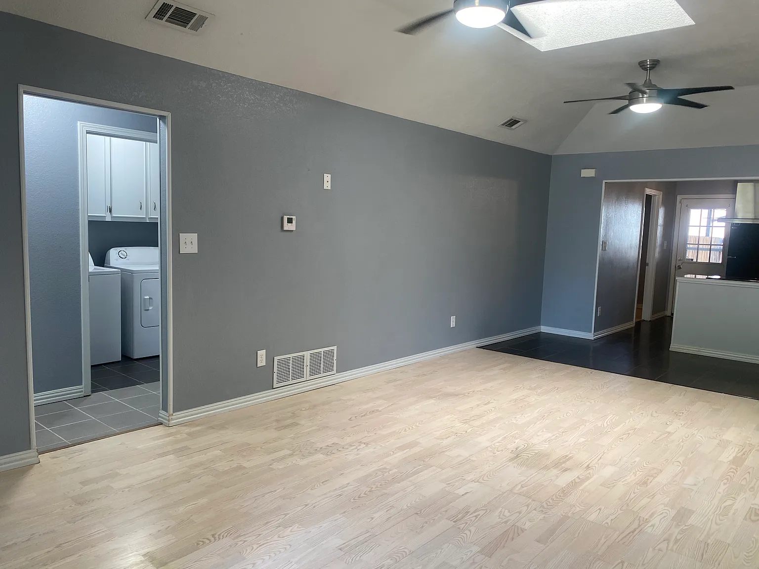 2 bed, 1007 sqft, $1,250 — Photo 3