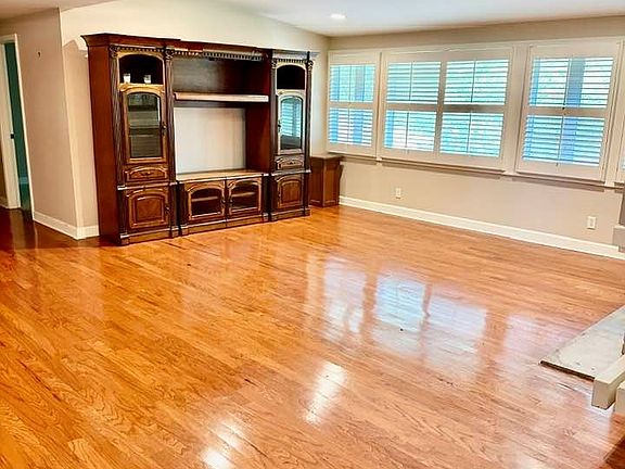 5th image of 1504 Sioux St