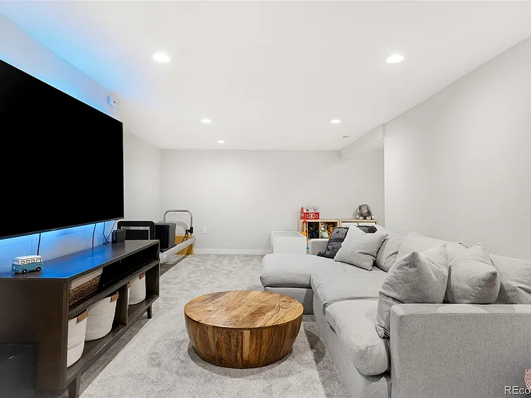 13004 King Cir — Photo 24