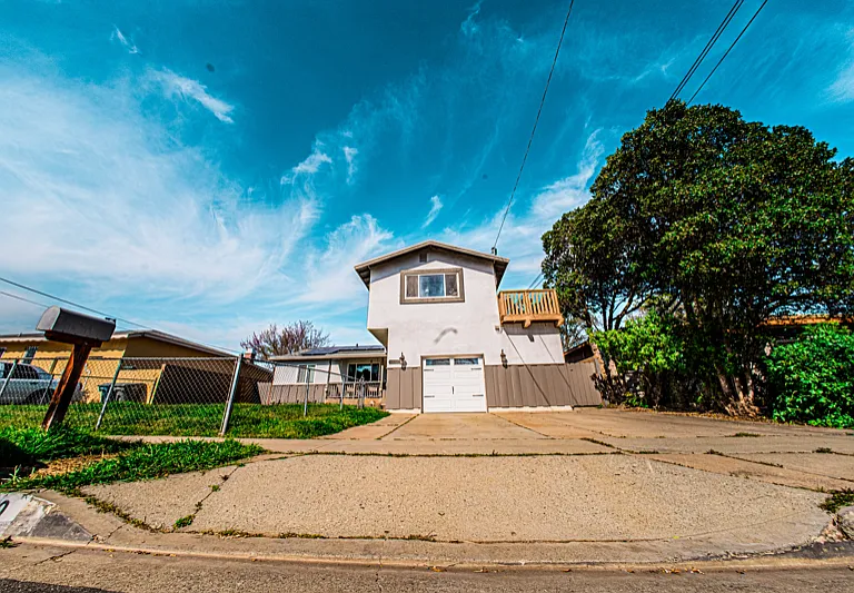 1030 Fern St — Photo 1