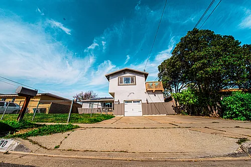 1030 Fern St Photo 1