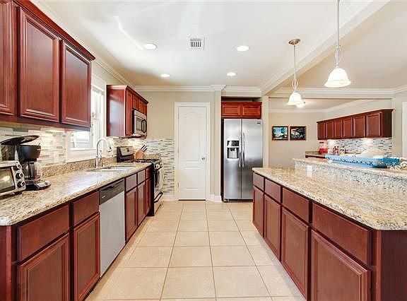 4th image of 5028 Warrington Dr