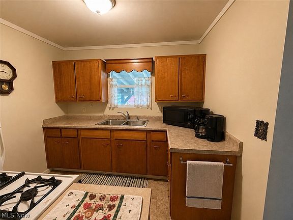2nd image of 1351 Mazda Ave NE