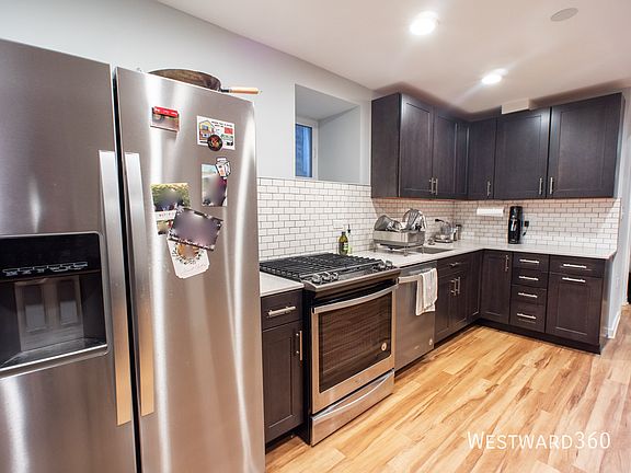 3rd image of 2611 W Cortland St APT G