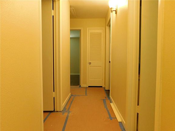 4th image of 114 Saint Lukes Dr