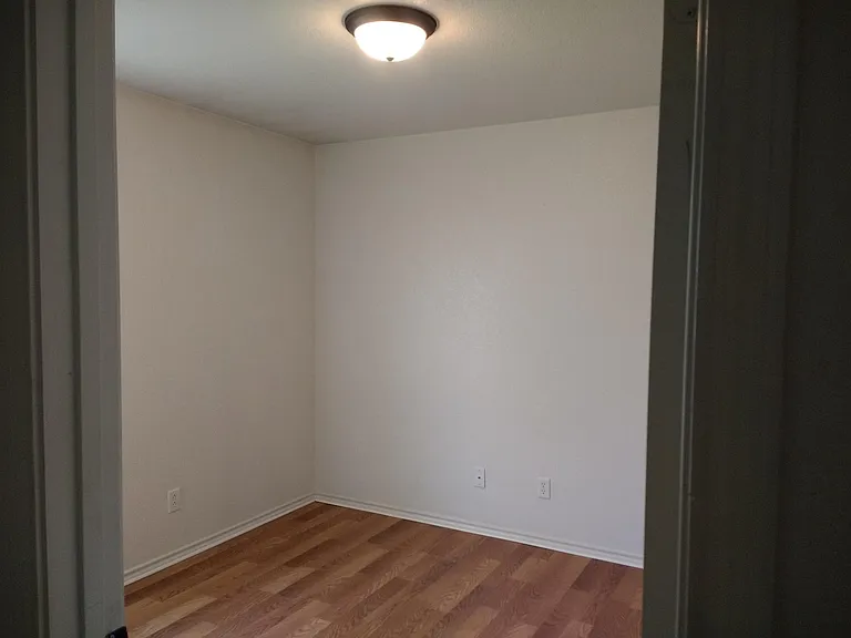8124 Doreen Ave — Photo 13