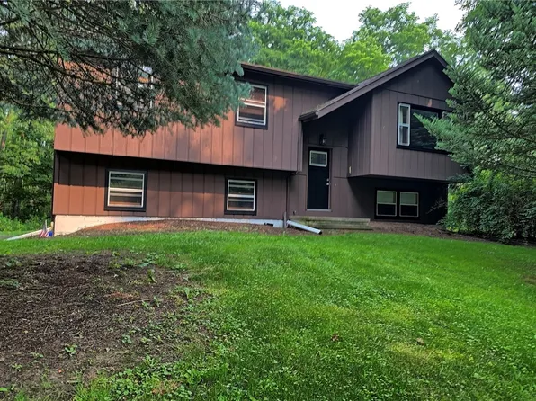 2352 Hazen Ln, Newark, NY 14513