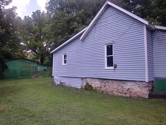 5th image of 621 E Central St