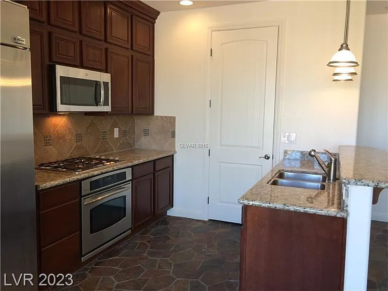 1230 Calcione Dr — Photo 2