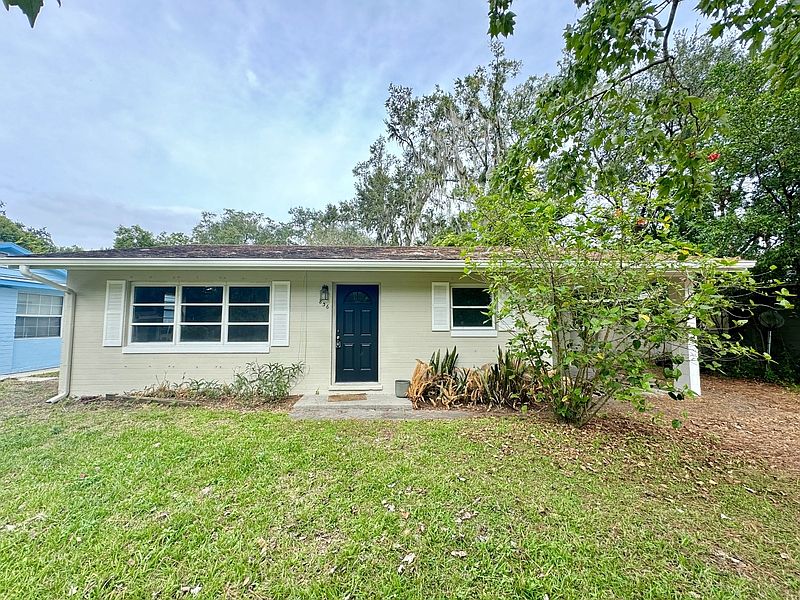1st image of 836 Rosalia Dr