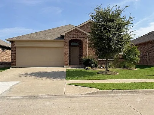 1117 Genola Dr — Photo 1