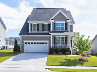 550 Crimson Oak Ln, Fuquay Varina, NC 27526