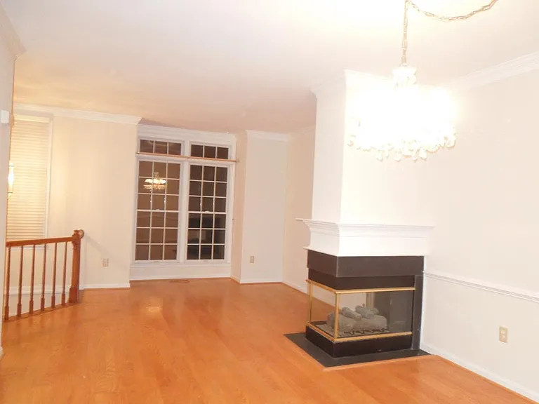 3945 Kathryn Jean Ct — Photo 5