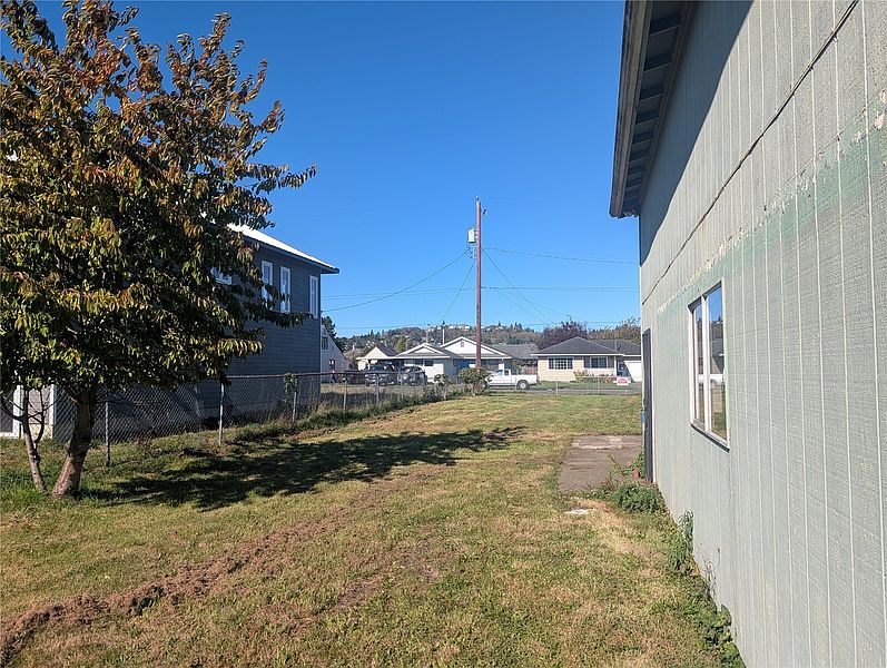 4th image of 1505 W Market Street