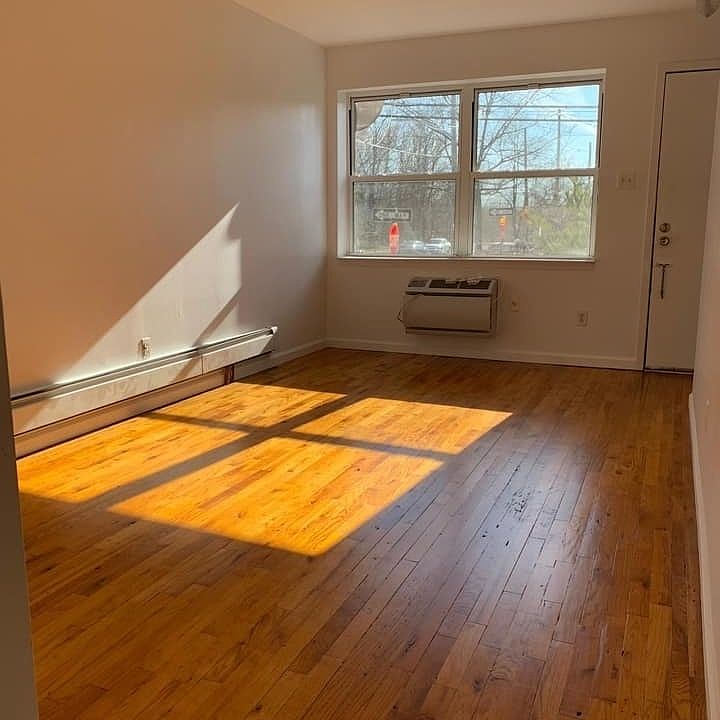 1st image of 2283 Ryder St Floor 1