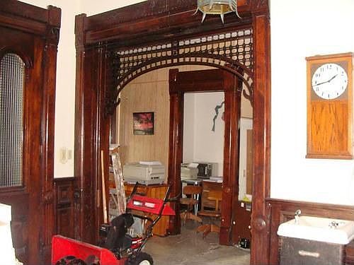3rd image of 908 W North St