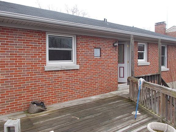2nd image of 111 Meadowlark Dr