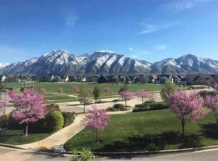 2067 W Crescent Row, Mapleton, UT 84664