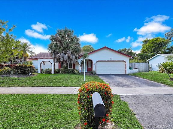5th image of 9616 NW 28th St