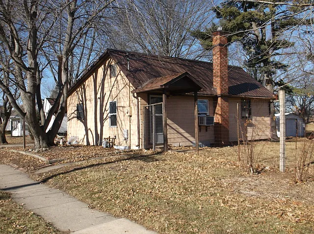 681 W Central Ave photo 1