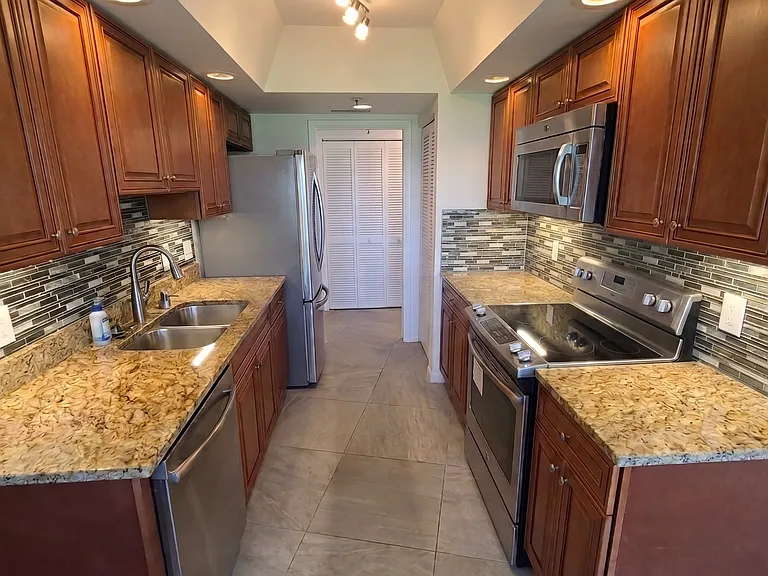 5279 Fountains Dr S #404 — Photo 13