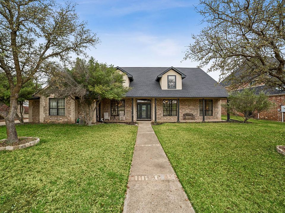 1st image of 1914 W Emerald Bend Ct