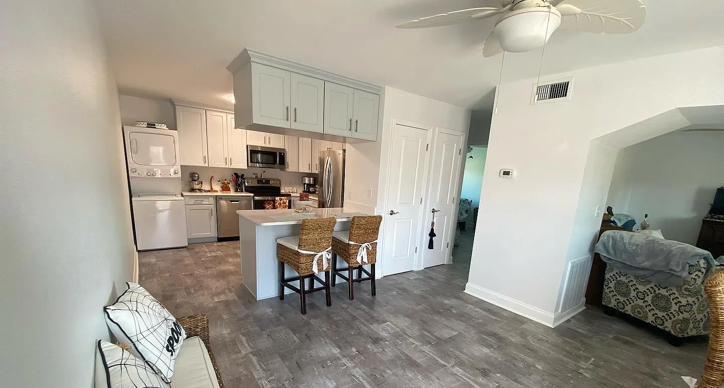 1 bed, 756 sqft, $1,600 — Photo 3