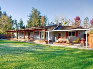 545 Hart Ln, Sebastopol, CA 95472