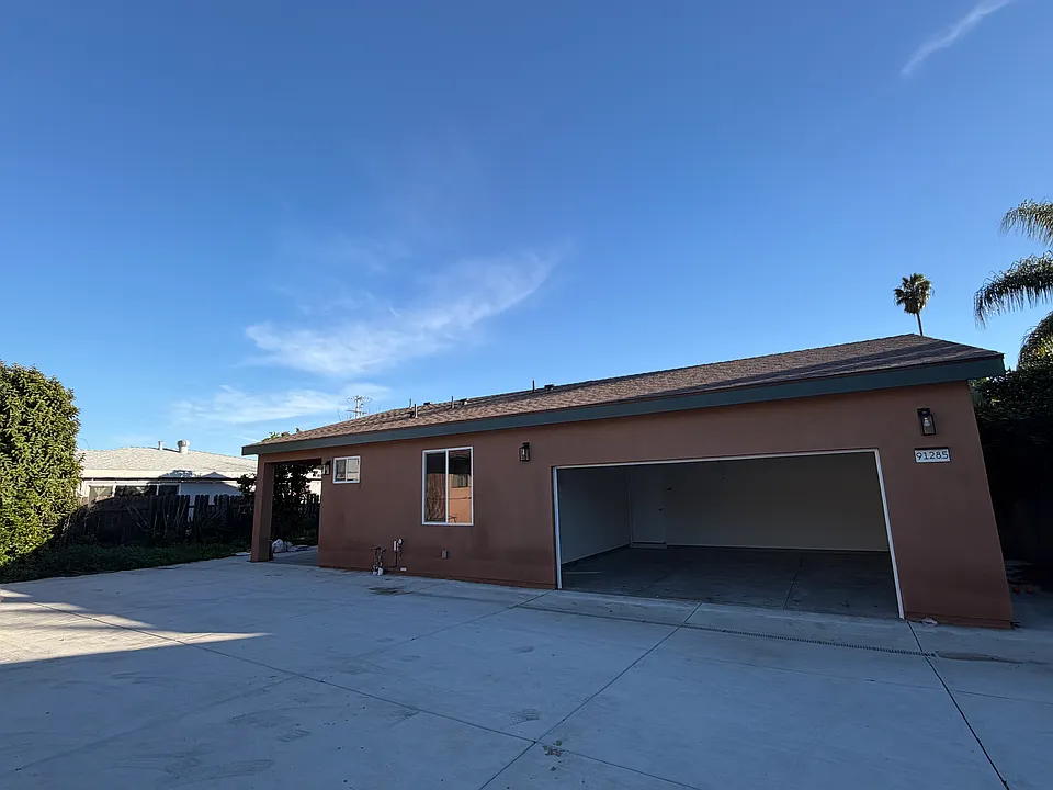 9128 1/2 W Duarte Rd #9128-1/2
