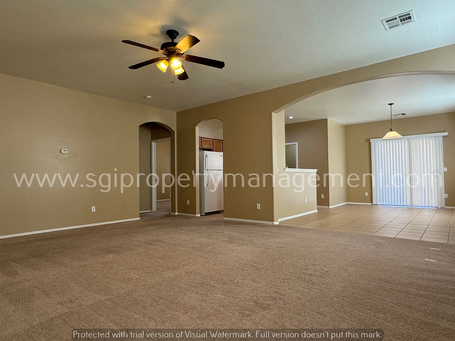 Beautiful split floorplan in a great neighborhood — Photo 2