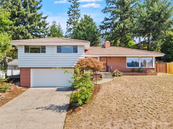 335 Regents Boulevard, Fircrest, WA 98466
