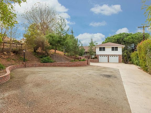 3rd image of 4254 S Tropico Dr