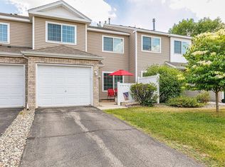 1180 Elmwood Ave, Shakopee, MN 55379