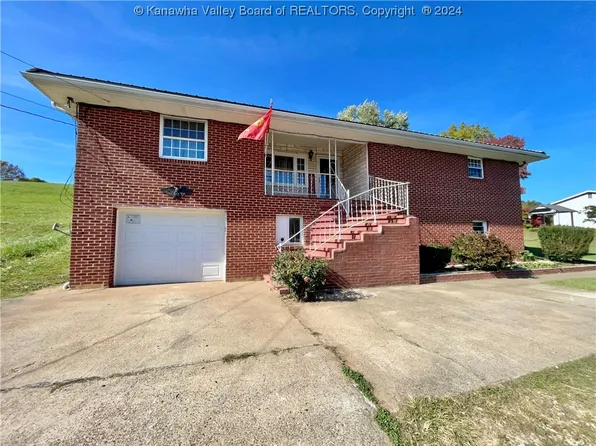 7517 Parkersburg Rd, Sandyville, WV 25275