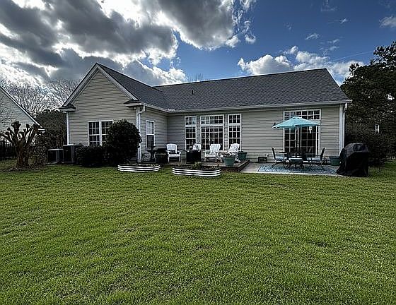 5th image of 14 S Point Ct