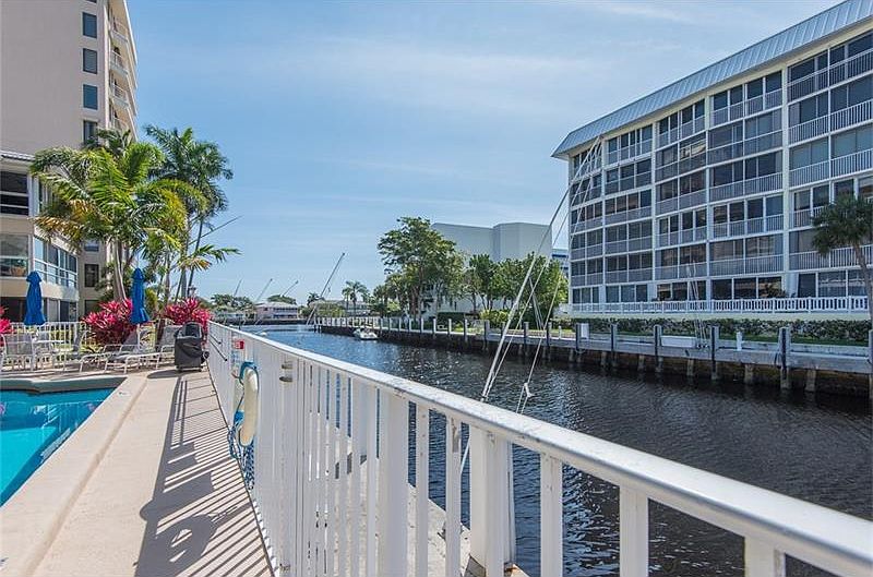 WATER/INTRACOASTAL VIEWS