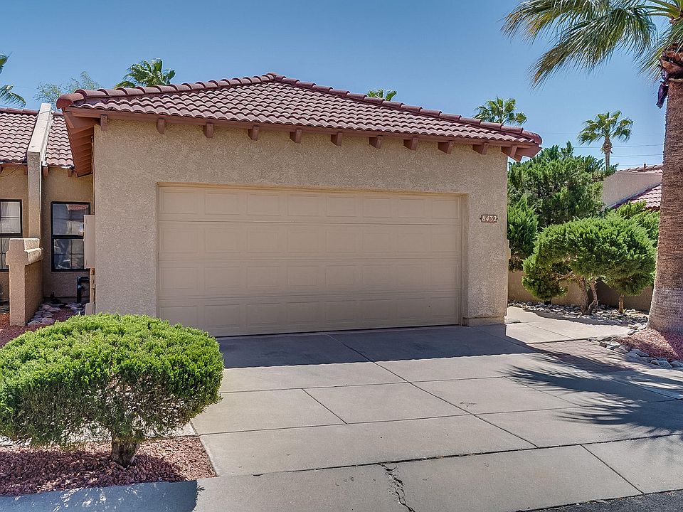 1st image of 8432 E Corinthian Dr
