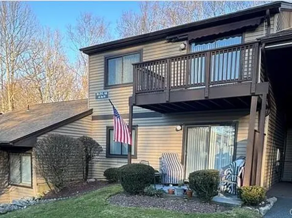 68 Independence Court #E, Yorktown Heights, NY 10598