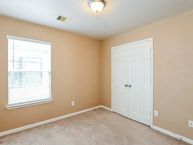 22123 Greengate Dr — Photo 12