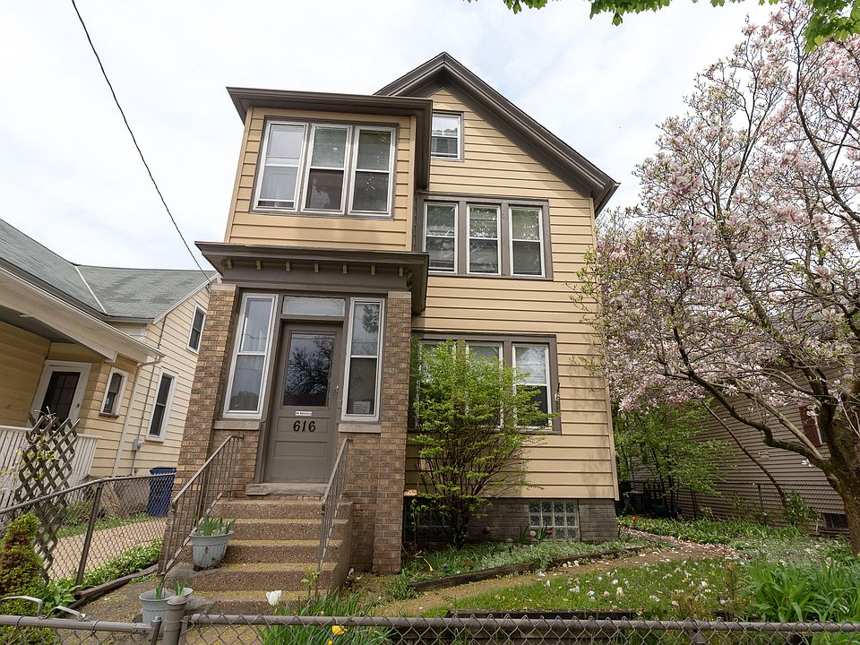 1st image of 616 E Lincoln Ave #620