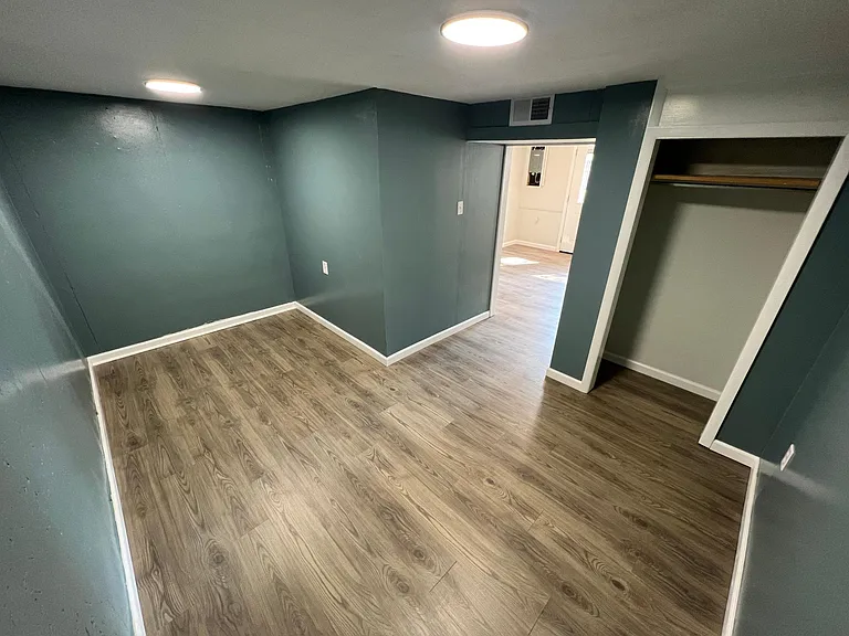 800 N West Park Ln — Photo 24