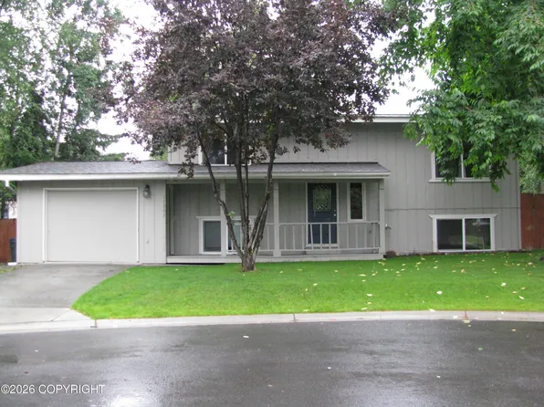 11301 Bridger Cir, Eagle River, AK 99577