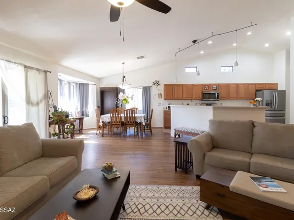 6451 W Harbin Ridge Way, Tucson, AZ 85757