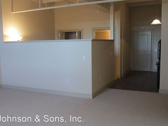 4th image of 511 N Cherry St APT 203